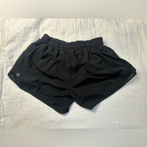 Black Lululemon hotty hots